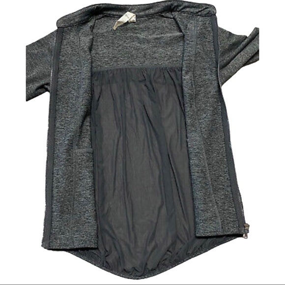 Under Armour sheer back performance jacket size xsmall - Picture 8 of 9